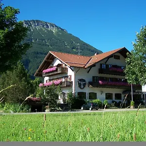 https://pfrontener-hof.com-bavaria.com